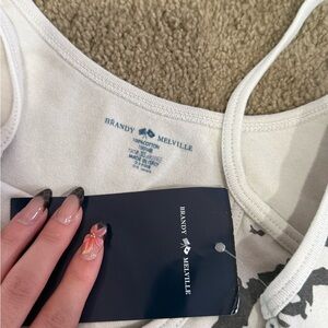 BRANDY MELVILLE skylar eyes tank